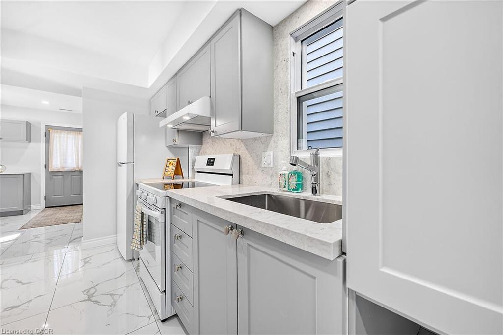 4 Albemarle Street Property Photo 10