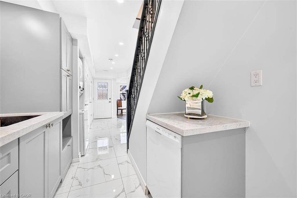 4 Albemarle Street Property Photo 14
