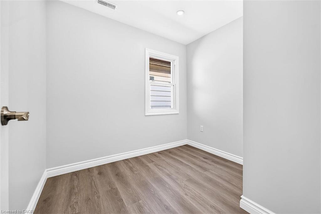 4 Albemarle Street Property Photo 18