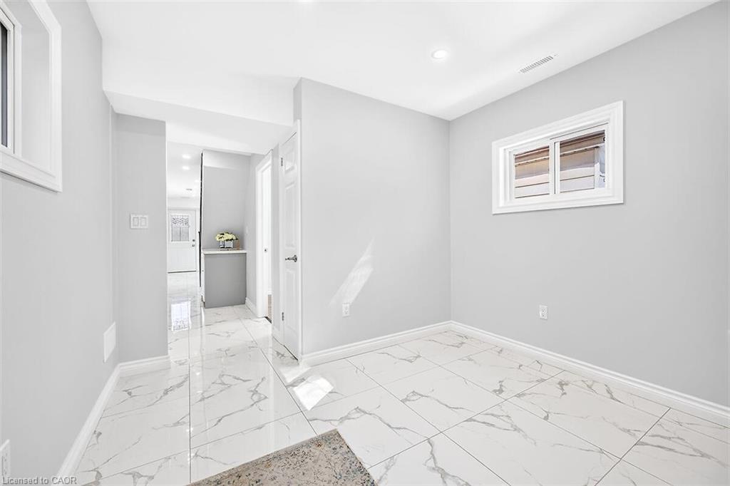 4 Albemarle Street Property Photo 21