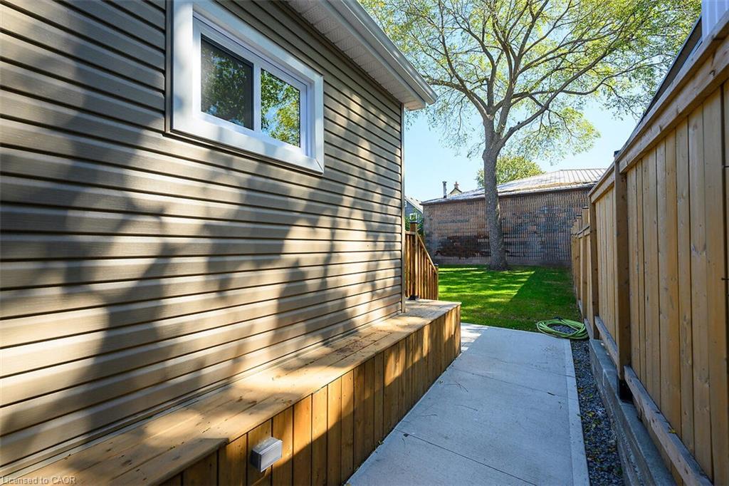 4 Albemarle Street Property Photo 33