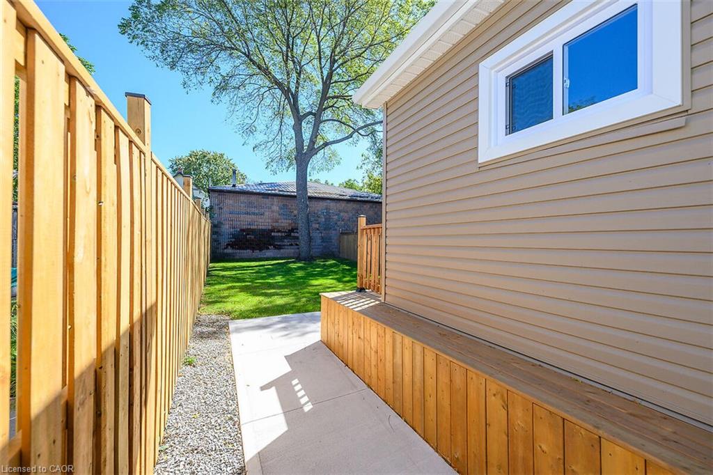 4 Albemarle Street Property Photo 40