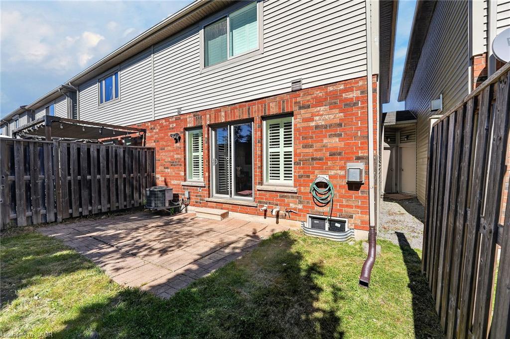 69 Sumner Crescent Property Photo 32