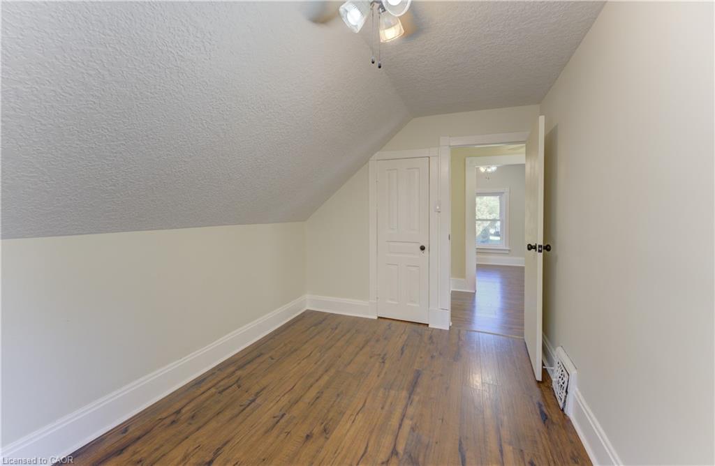 180 Hewat Street Property Photo 29