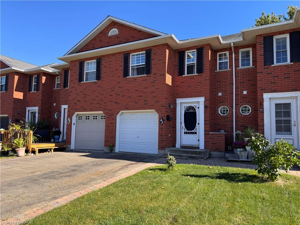 42 Swayze Court Property Photo 3