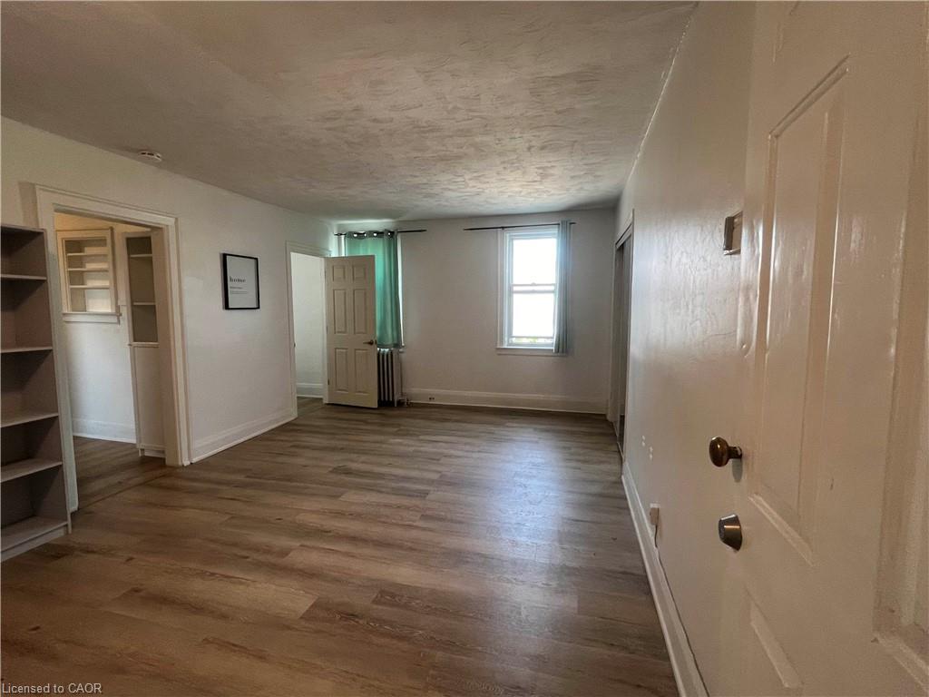 8-102 Greensides Avenue Property Photo 1