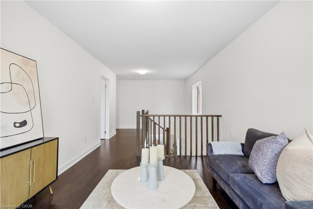 166 Aviron Crescent Property Photo 16
