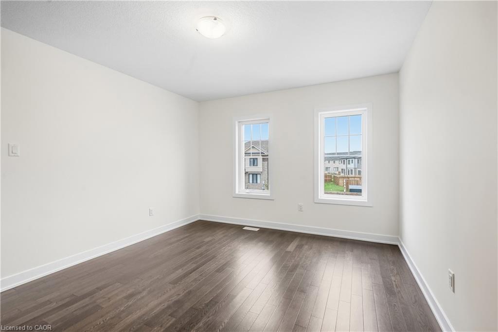 166 Aviron Crescent Property Photo 25