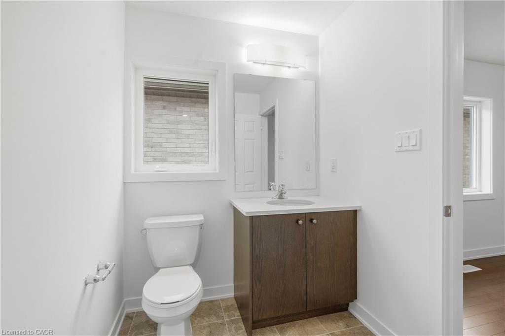 166 Aviron Crescent Property Photo 30