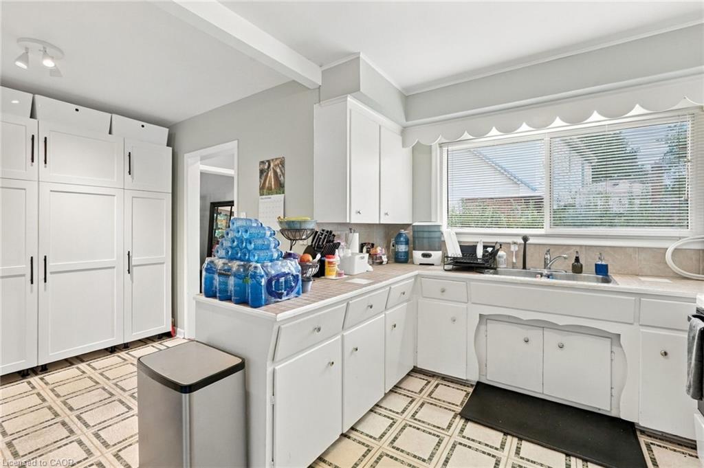 63 Ofield Road Property Photo 8