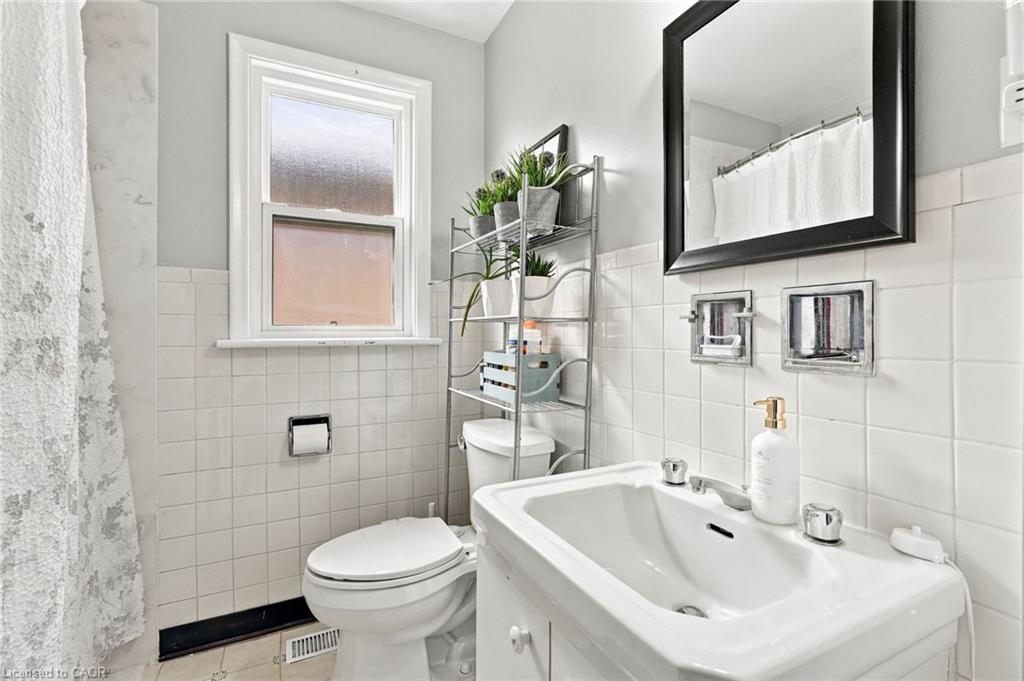 63 Ofield Road Property Photo 11