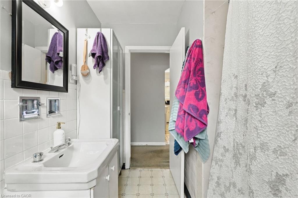 63 Ofield Road Property Photo 12