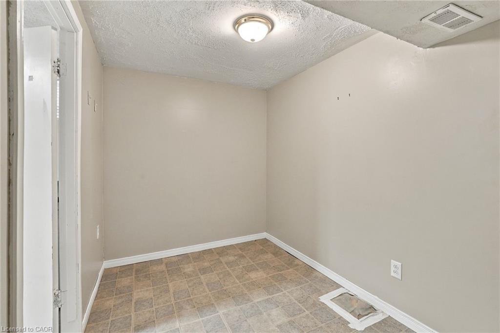 63 Ofield Road Property Photo 34