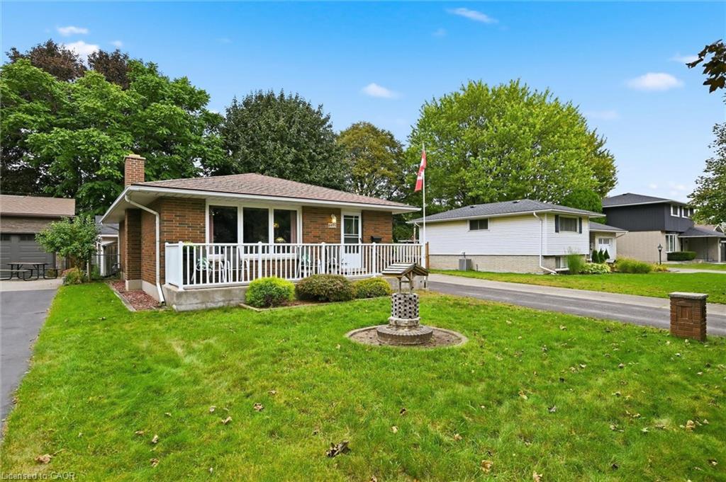 6495 Bracken Street Property Photo 3