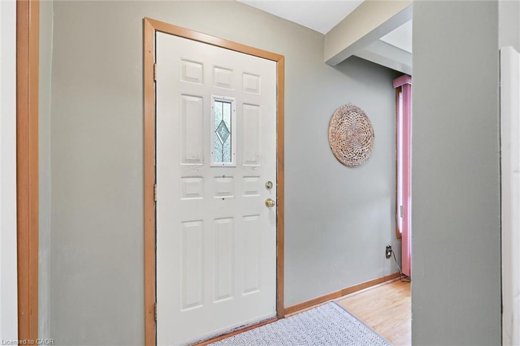 6495 Bracken Street Property Photo 5