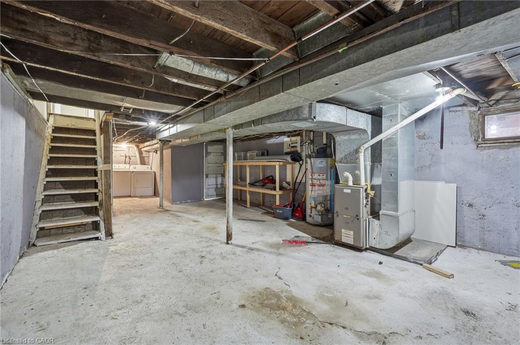 39 Burlington Street E Property Photo 22