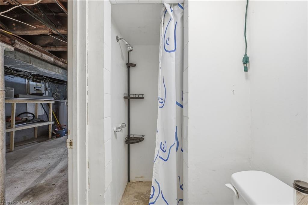 39 Burlington Street E Property Photo 25