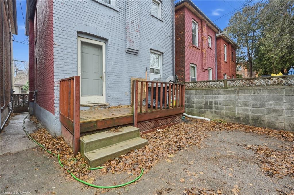 39 Burlington Street E Property Photo 27