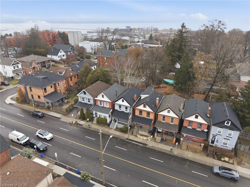 39 Burlington Street E Property Photo 32