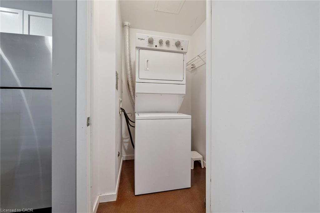 218-410 King Street W Property Photo 22