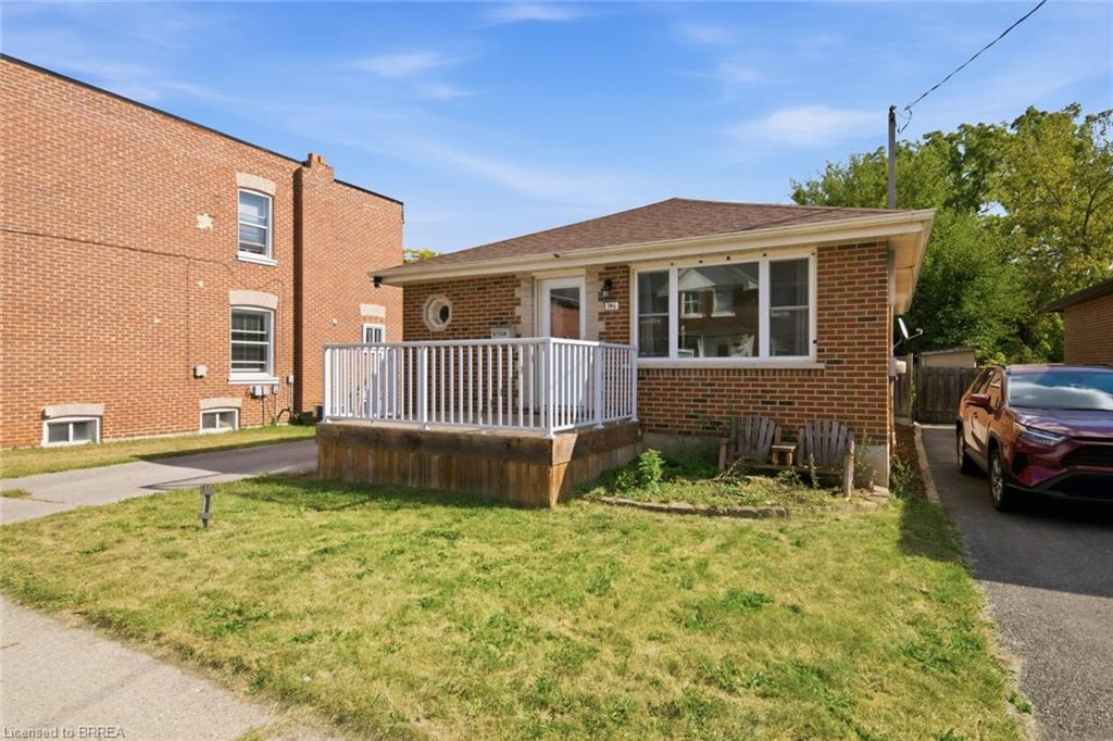 146 Superior Street Property Photo 3