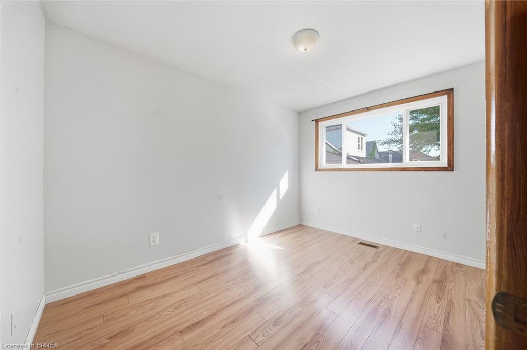 146 Superior Street Property Photo 16