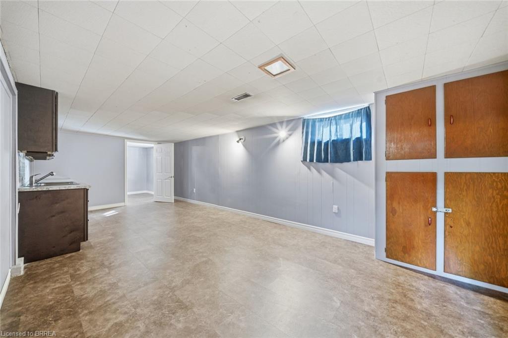 146 Superior Street Property Photo 21