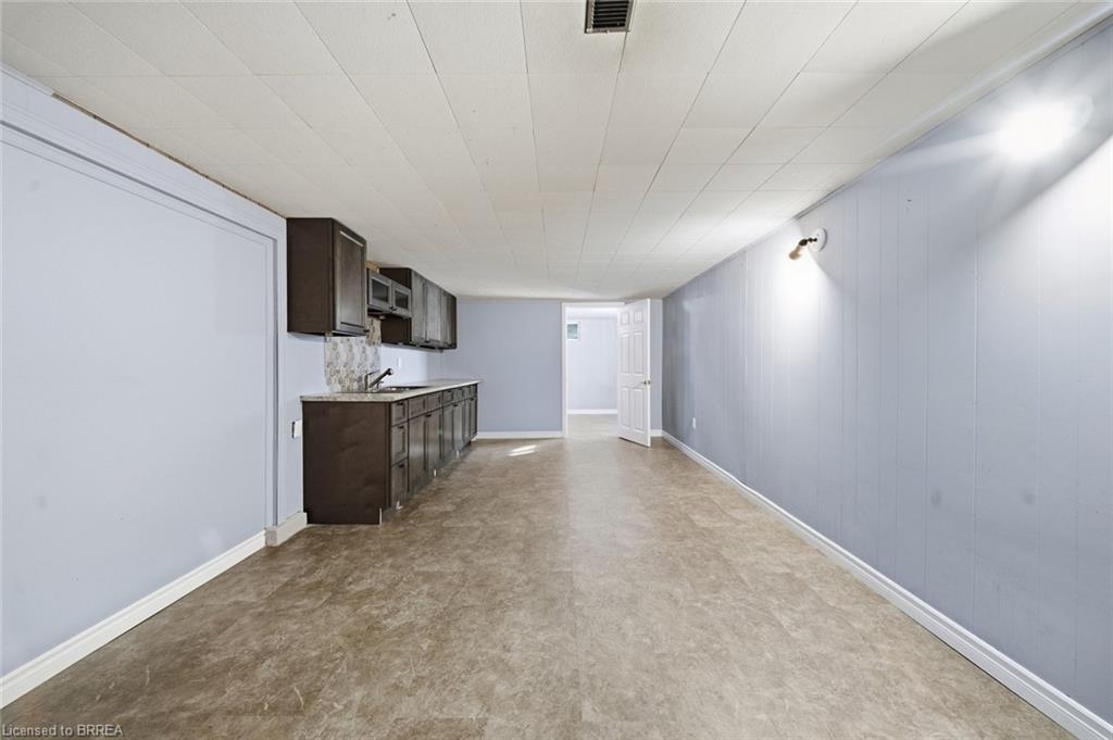 146 Superior Street Property Photo 22