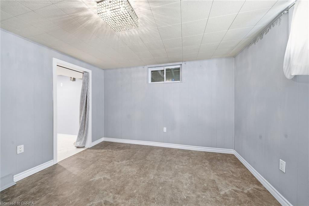 146 Superior Street Property Photo 24