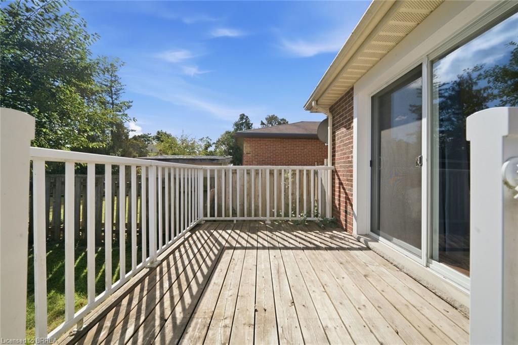 146 Superior Street Property Photo 28