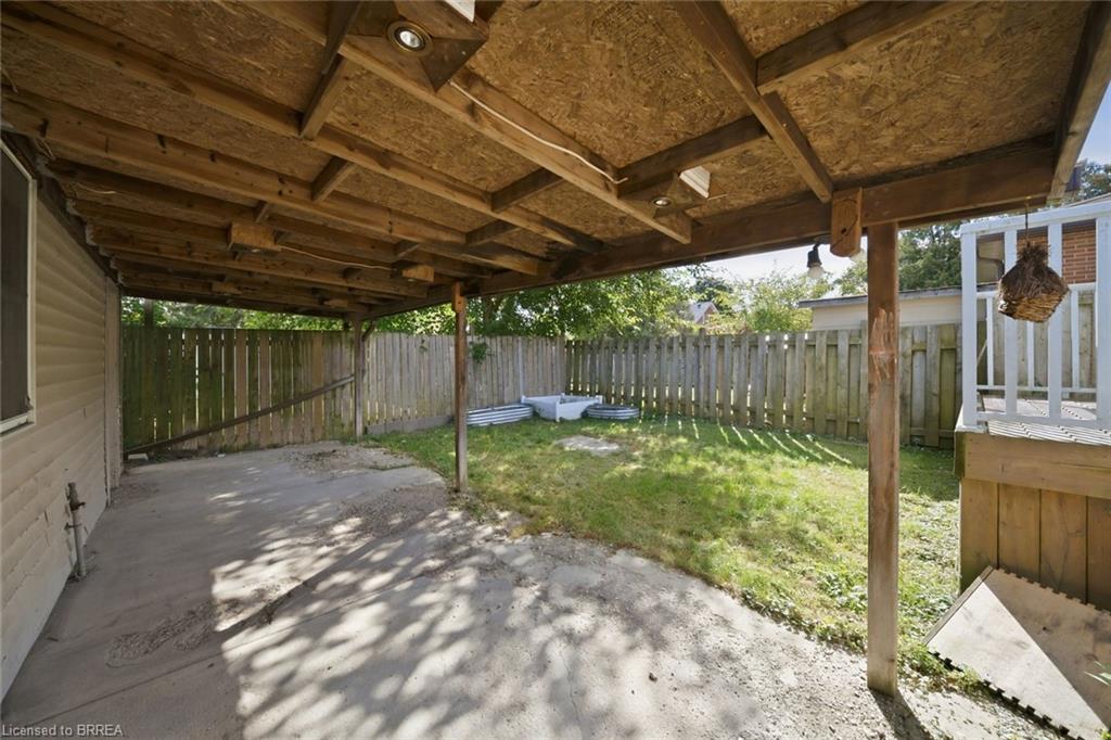 146 Superior Street Property Photo 31