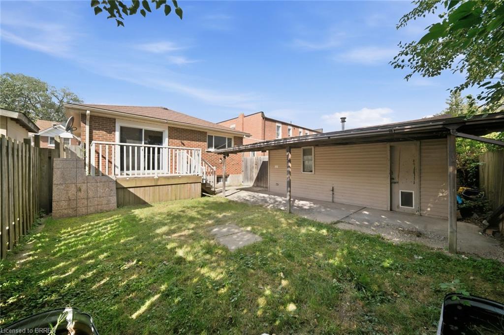 146 Superior Street Property Photo 33