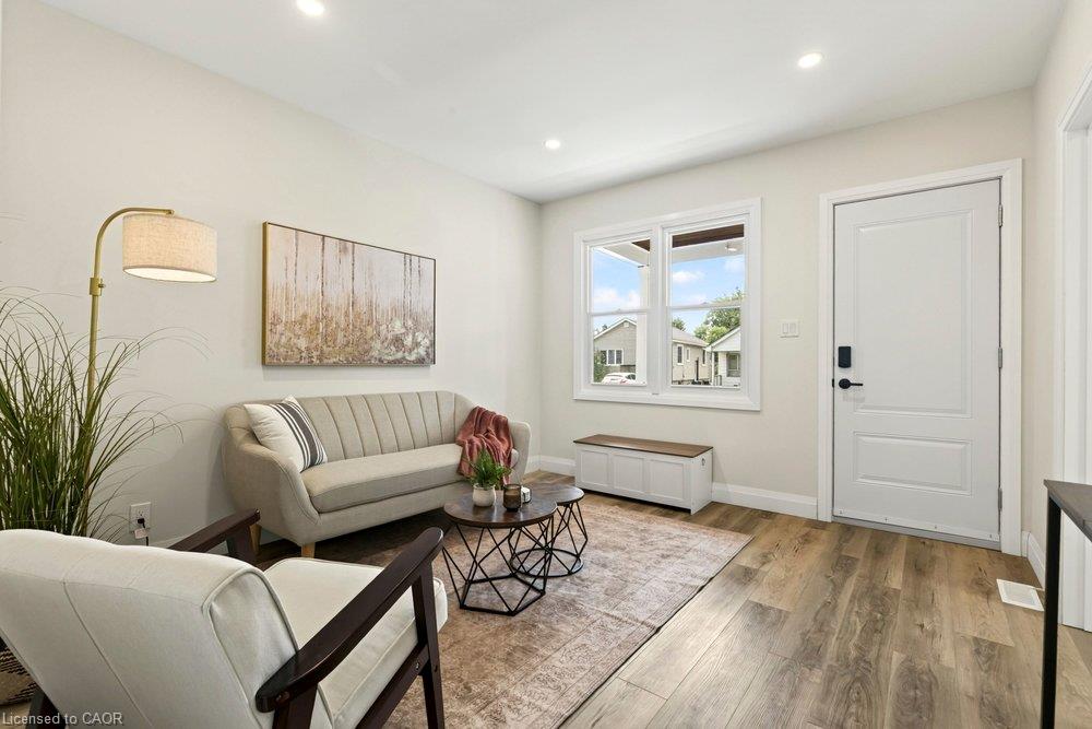 95 Chetwood Street Property Photo 3