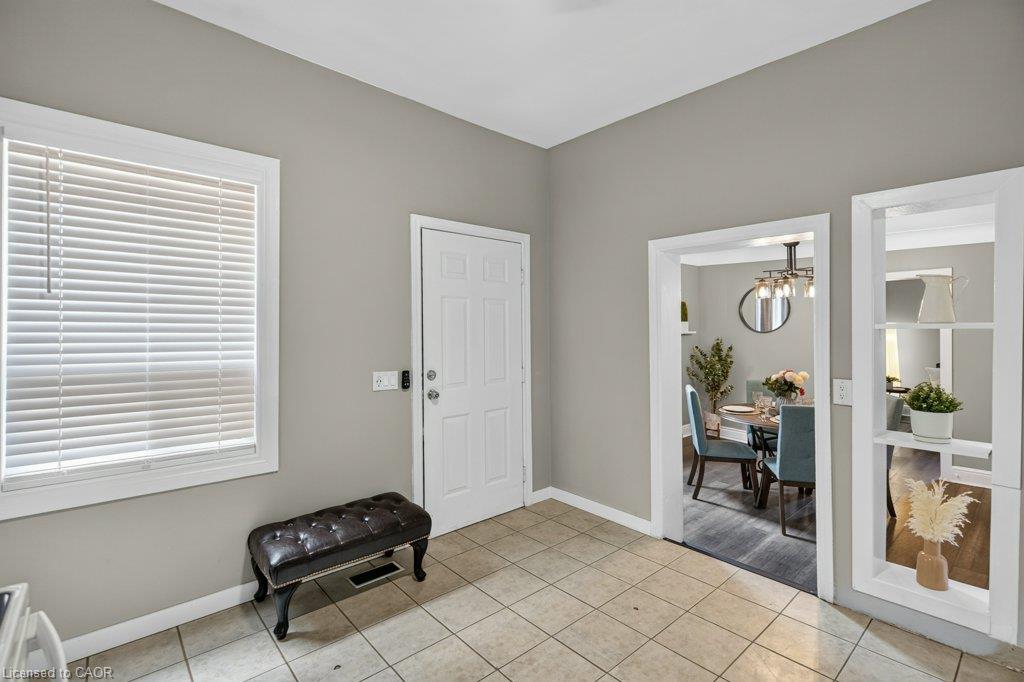 244 Emerald Street N Property Photo 13