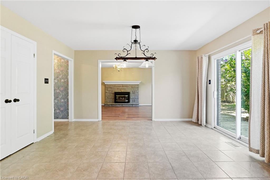 121 First Road W Property Photo 10