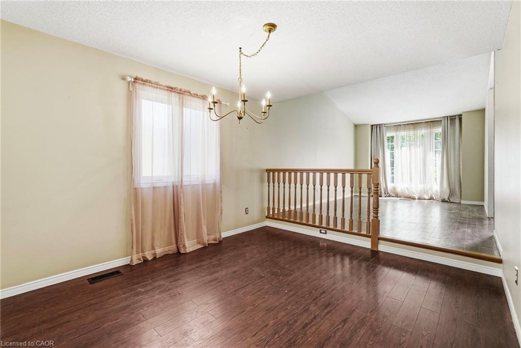 121 First Road W Property Photo 16