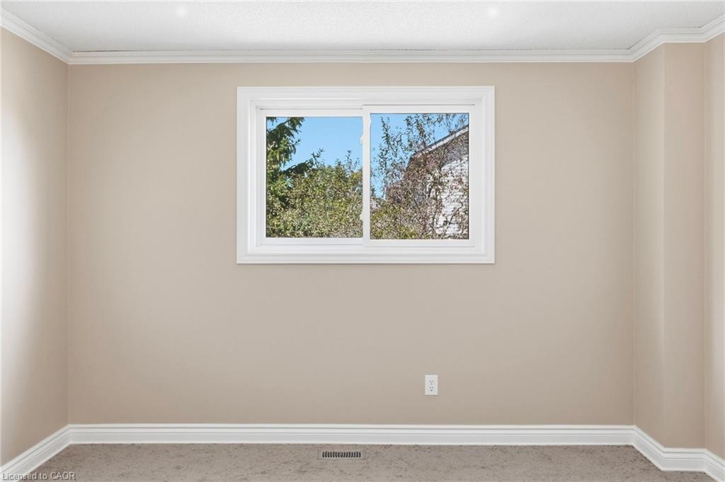 121 First Road W Property Photo 25