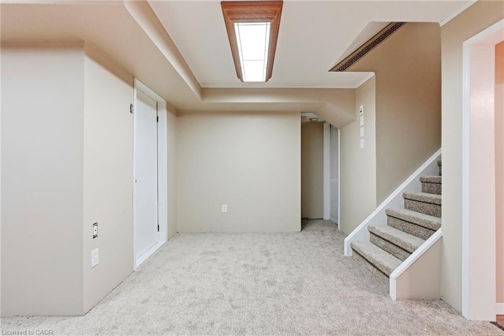 121 First Road W Property Photo 34