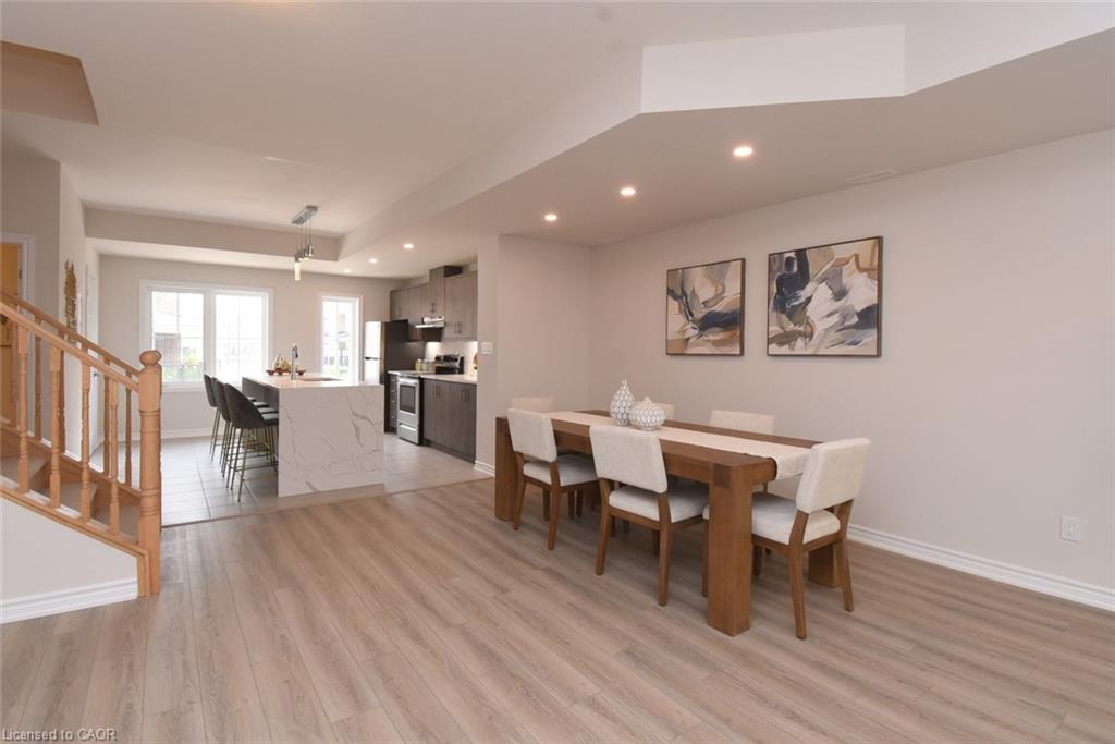 2-677 Park Road N Property Photo 14