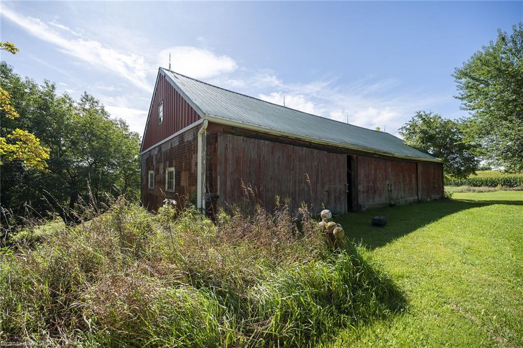 1000 Bridge Street E Property Photo 23