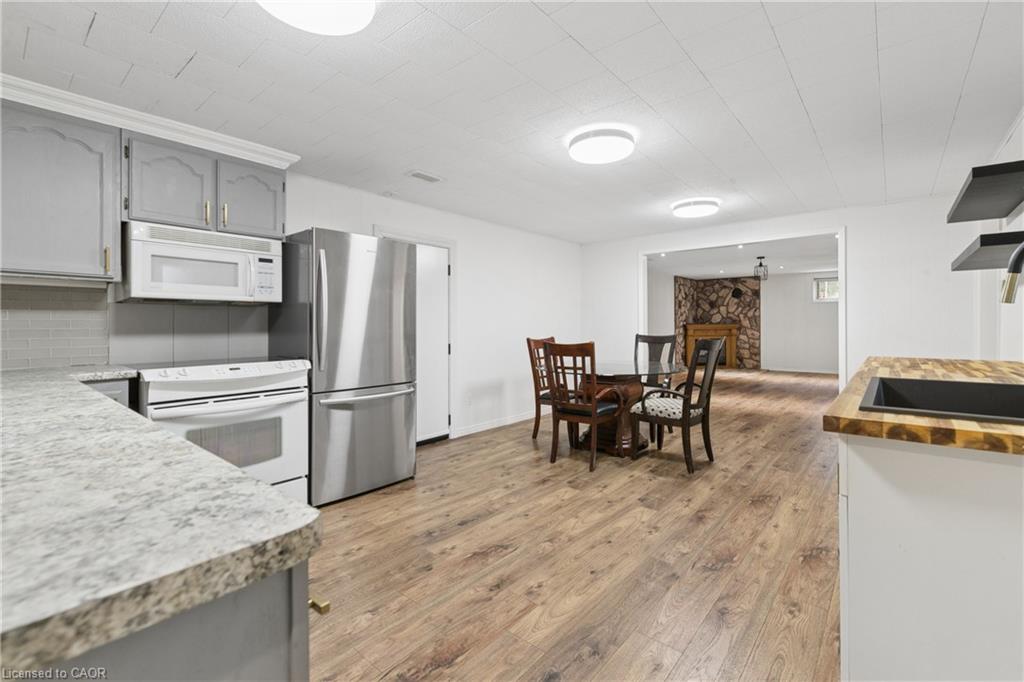 54 Hampton Place Property Photo 26