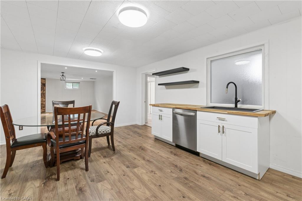 54 Hampton Place Property Photo 28