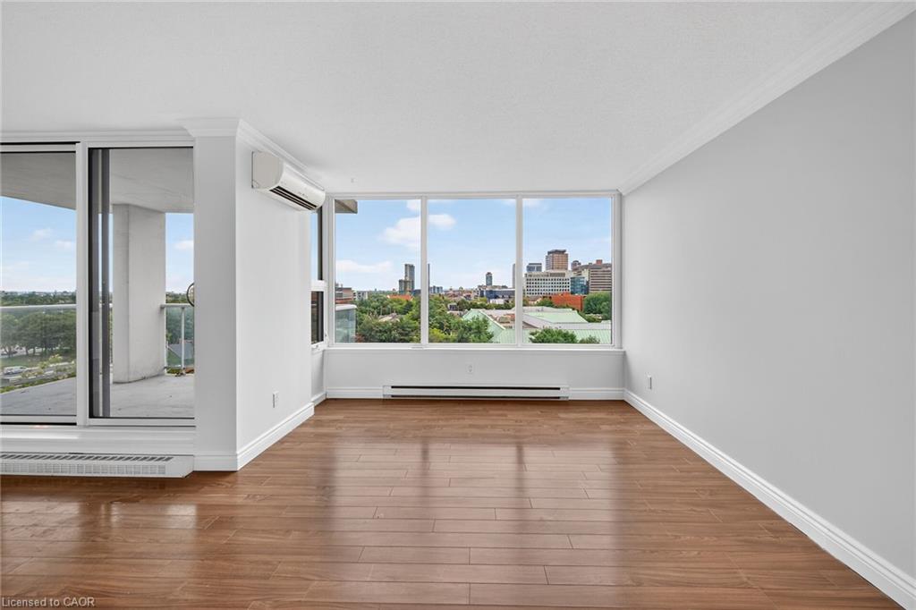 808-75 Queen Street N Property Photo 11