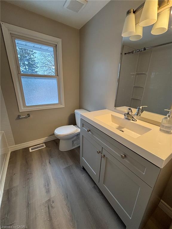 716 Indian Road N Property Photo 7
