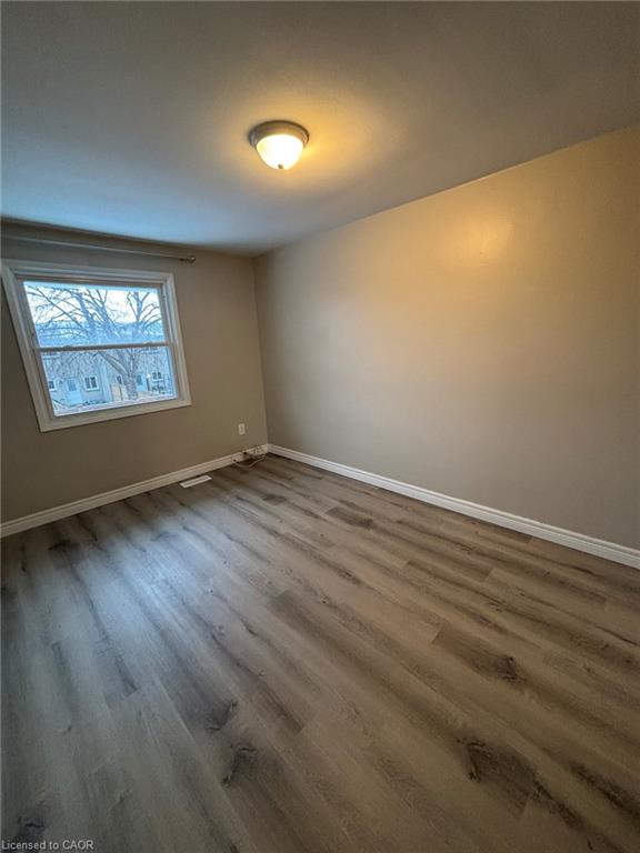 716 Indian Road N Property Photo 9