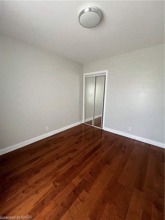 179 Vine Street S Property Photo 7