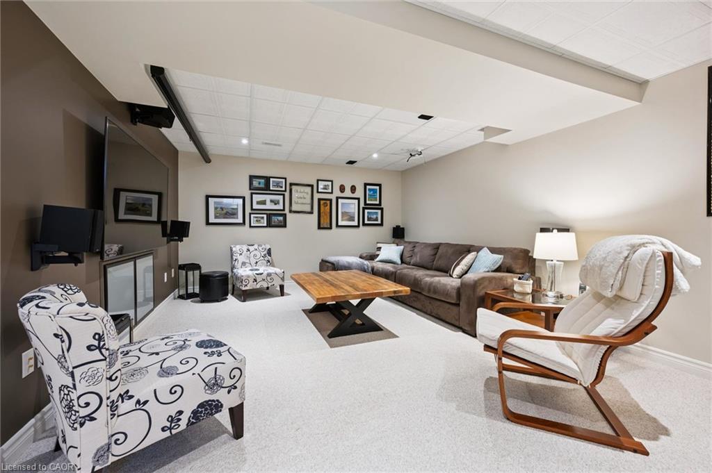 642 Interlaken Drive Property Photo 28