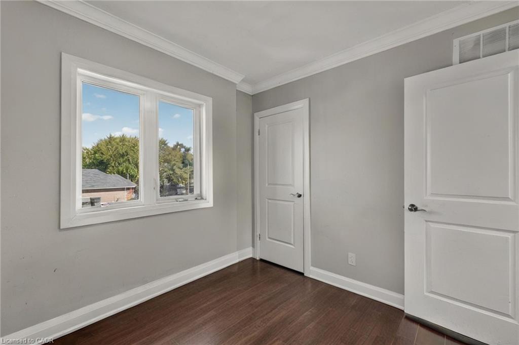 22 Jeavons Avenue Property Photo 21