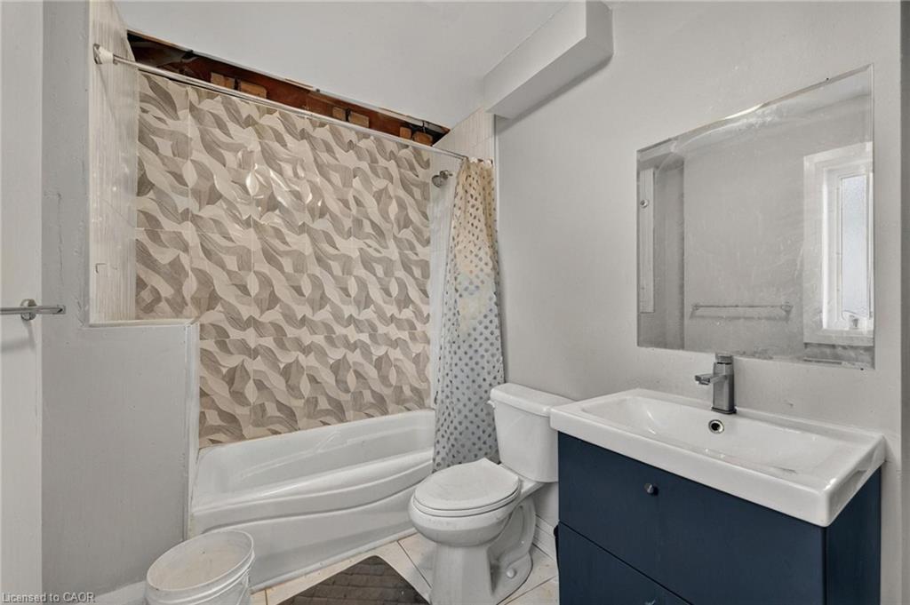 22 Jeavons Avenue Property Photo 30