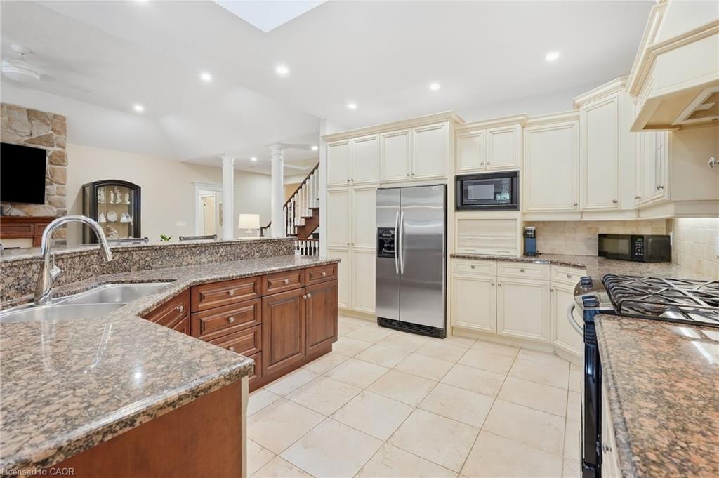 4 Summit Drive Property Photo 12
